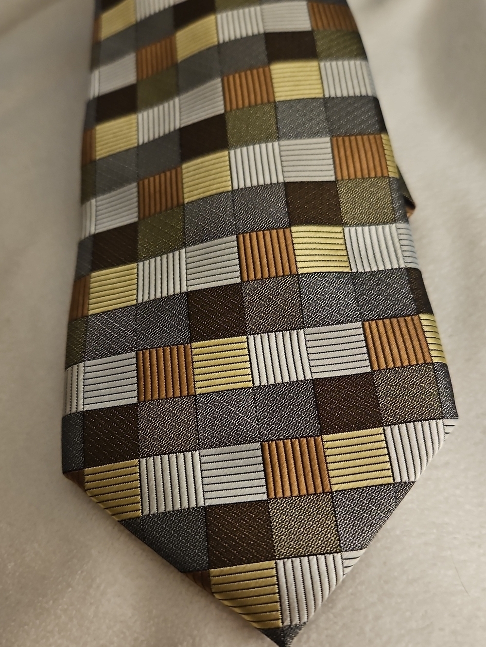 JOHN SPARKS Silver Brown and Yellow Psychedelic Geometric Basketweave Tie - Picture 3 of 9
